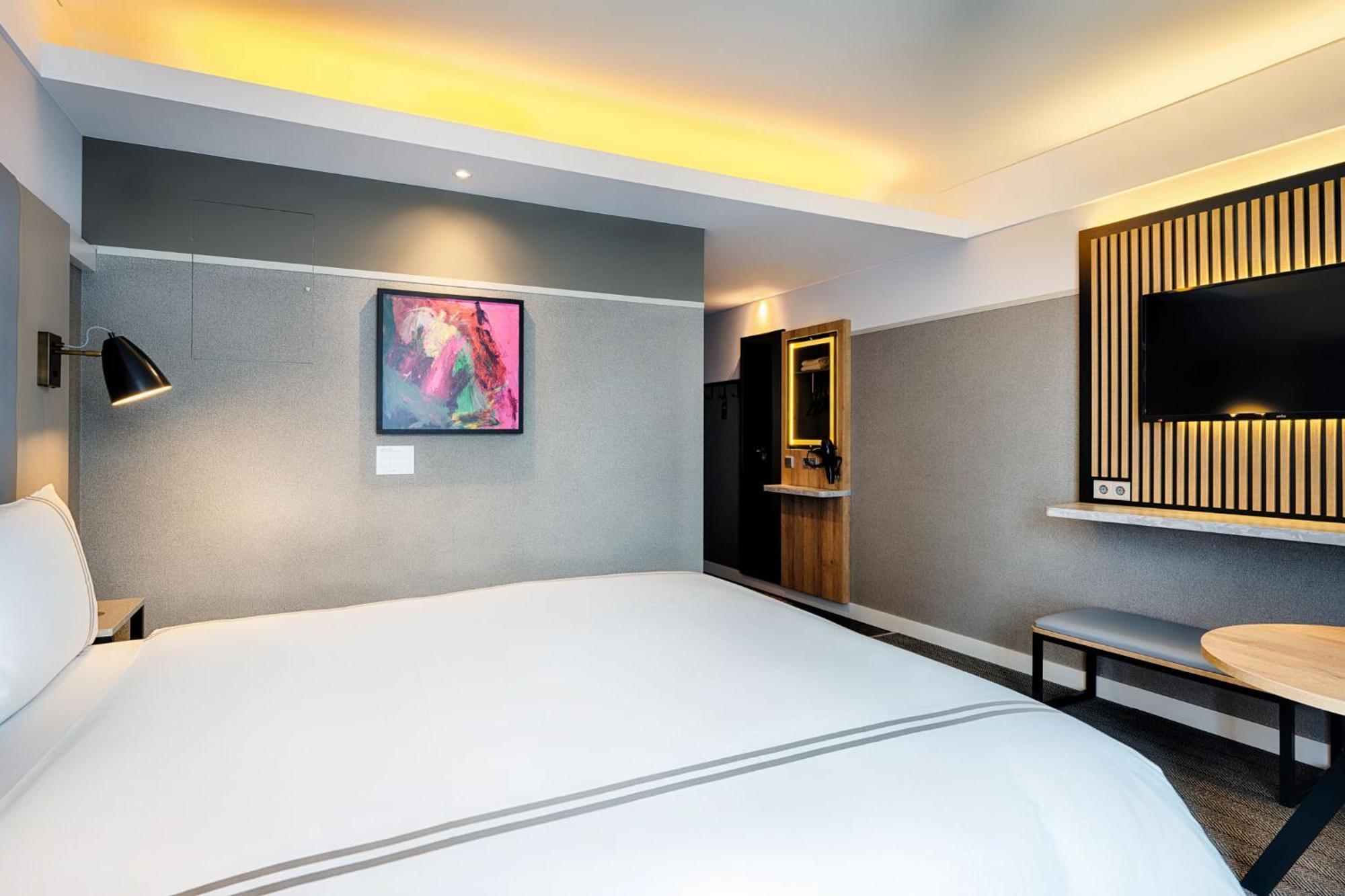 Premier Inn Heilbronn City Centre Exteriör bild