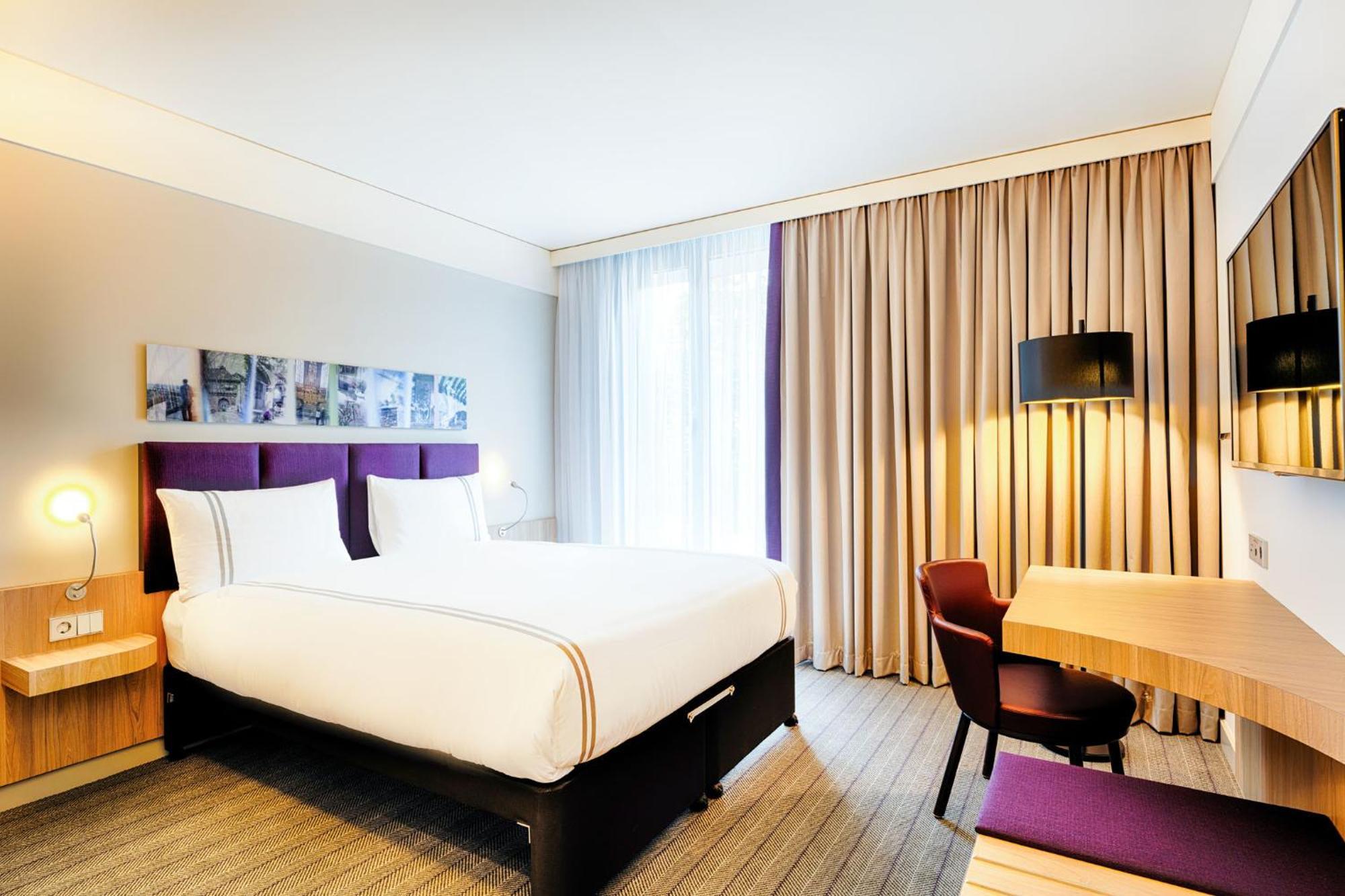 Premier Inn Heilbronn City Centre Exteriör bild