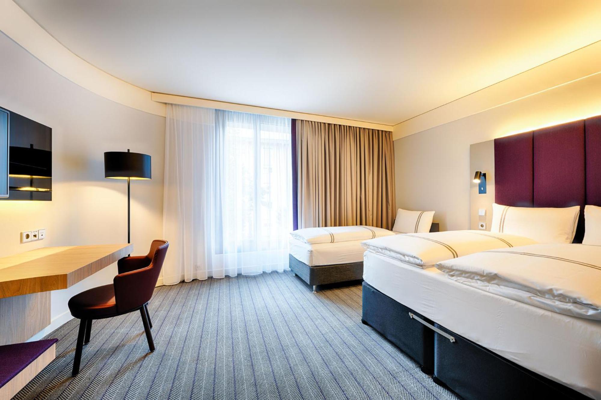 Premier Inn Heilbronn City Centre Exteriör bild