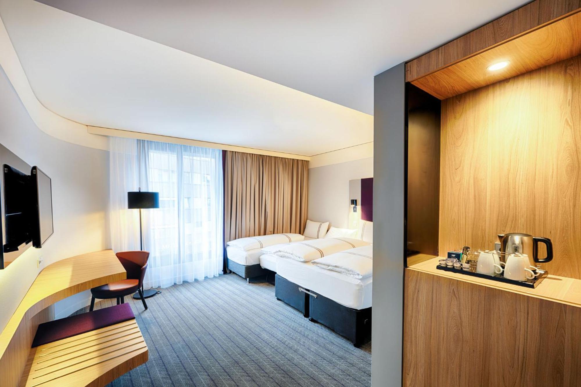 Premier Inn Heilbronn City Centre Exteriör bild