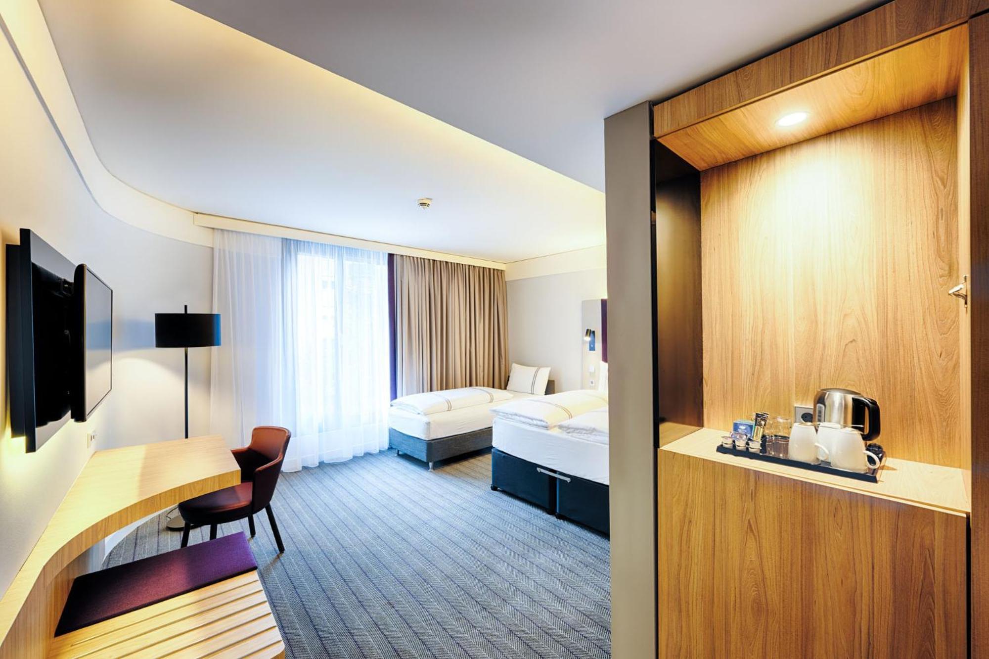 Premier Inn Heilbronn City Centre Exteriör bild