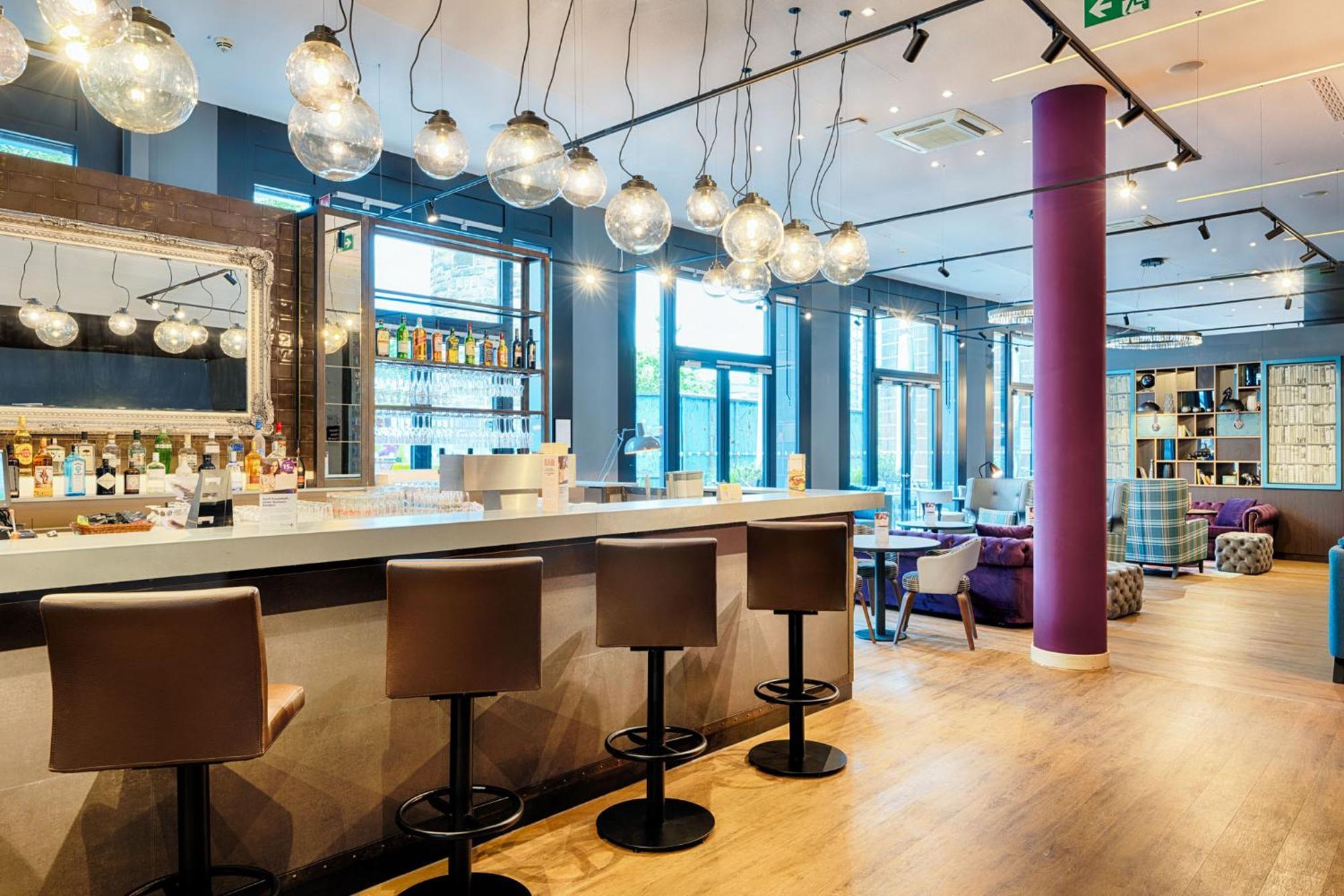Premier Inn Heilbronn City Centre Exteriör bild